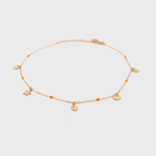 Cavigliera charms e dettaglio smalto arancione - Anklets Mania